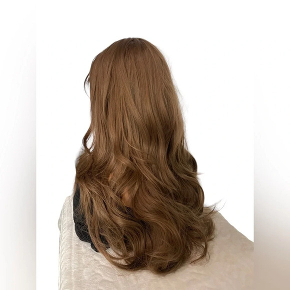 26 Inch Natural Medium dark Ash Blonde Wavy wig with bangs  for daily use - Picture 5 of 11